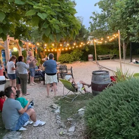 Kamp alanı Avec Animaux Acceptes - 2 Pers. - Api-1-52-2308 Coulon