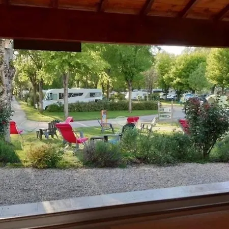 Kamp alanı Avec Animaux Acceptes - 2 Pers. - Api-1-52-2308 *